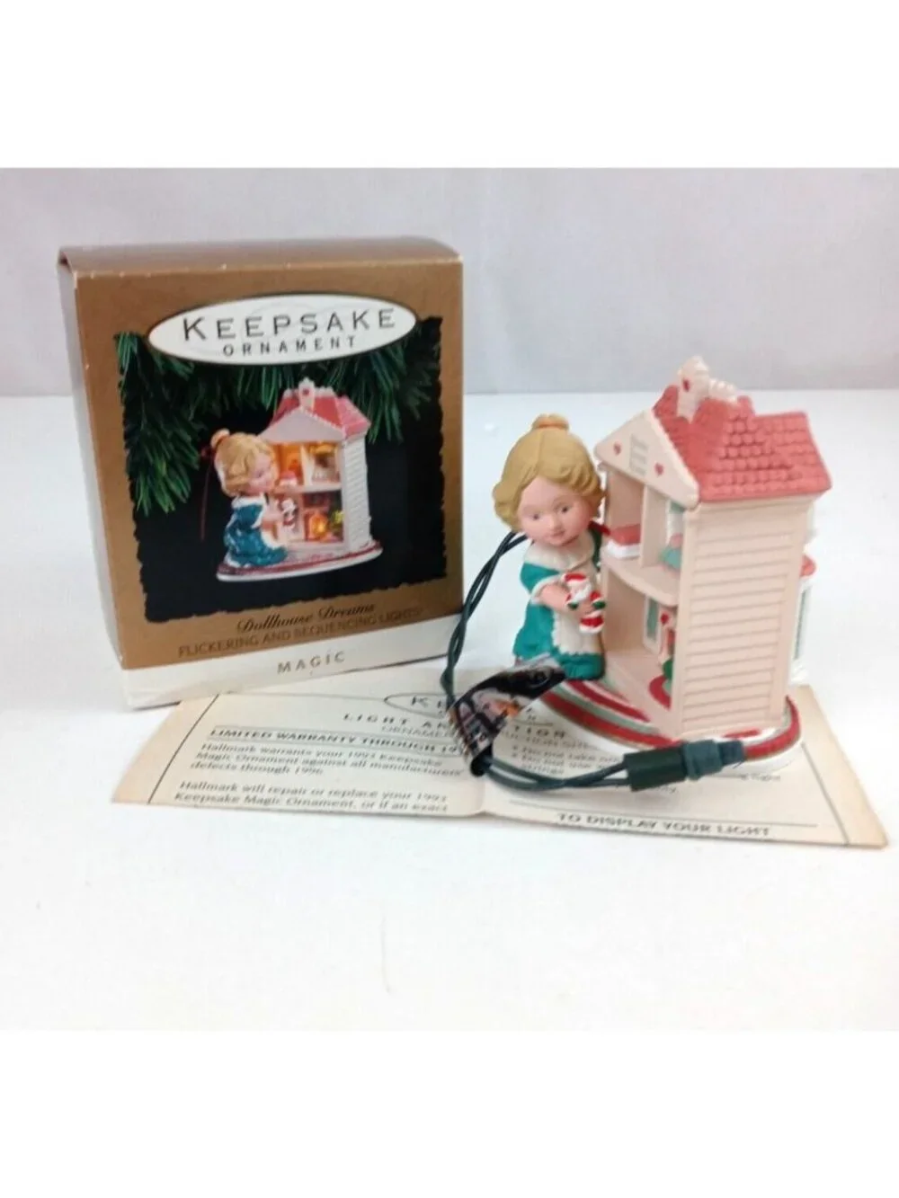 Vintage 1993 Hallmark Keepsake Ornament Dollhouse Dreams Flickering Lights IOB